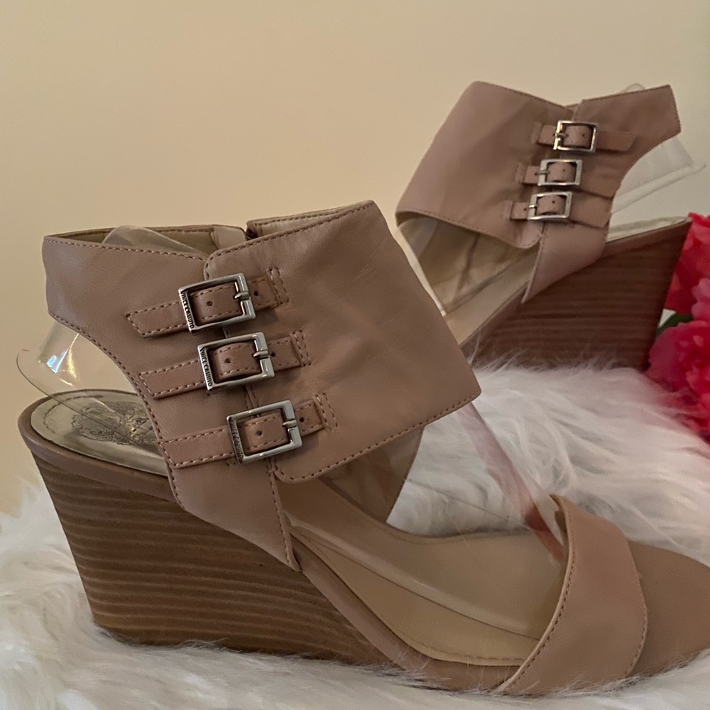 Vince Camino Three Side Strapped Sandals